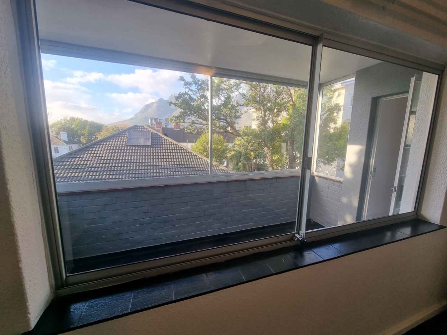2 Bedroom Property for Sale in Tamboerskloof Western Cape